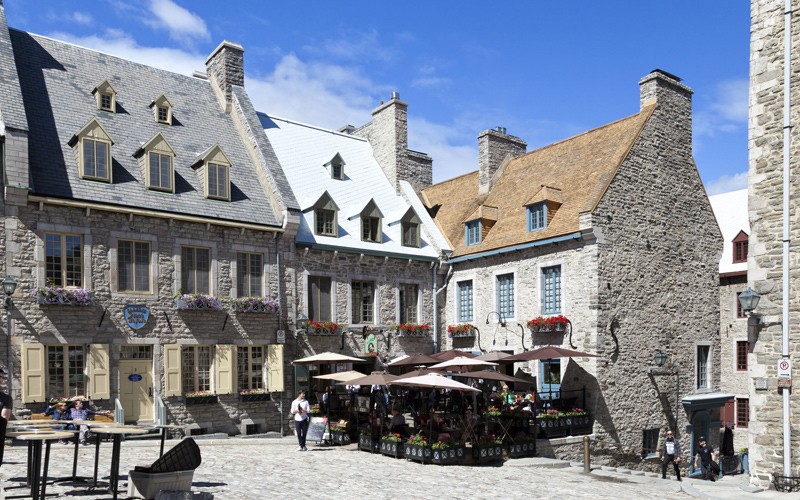 il cambio della guardia, negozi, caffè e un fascino di 400 anni fa nella Old Quebec